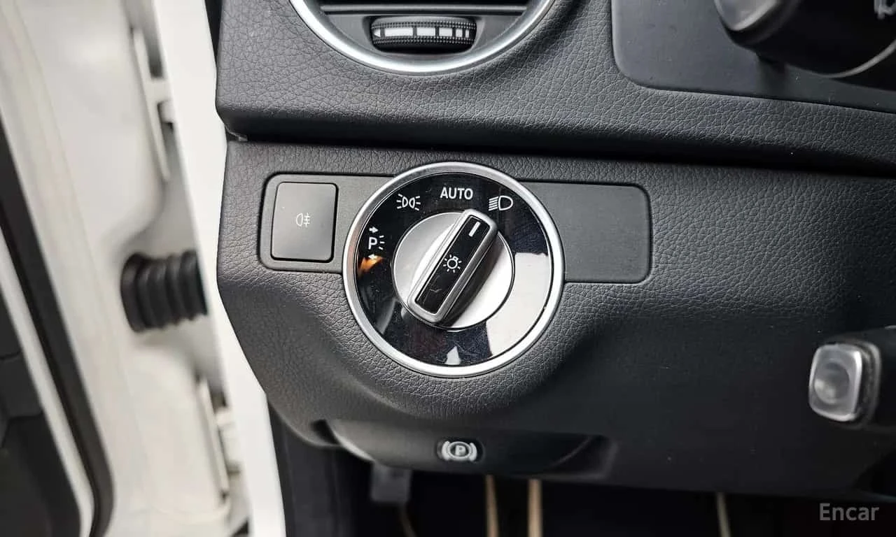 Mercedes-Benz C 200 * C200 CGI Avantgarde Style Package * ���� �� �� | Mobile.bg � ����������� 8