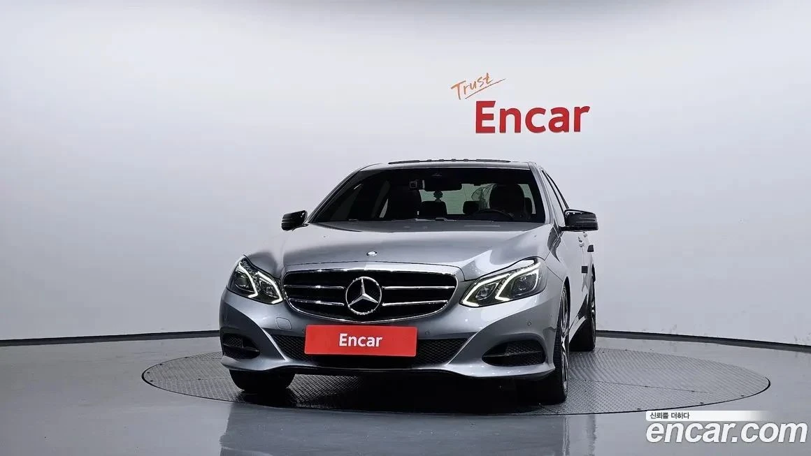 Mercedes-Benz E 250, снимка 3 - Автомобили и джипове - 56714886