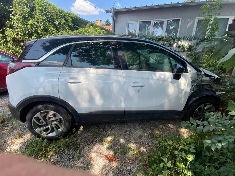 Opel Crossland X, снимка 4 - Автомобили и джипове - 46706791