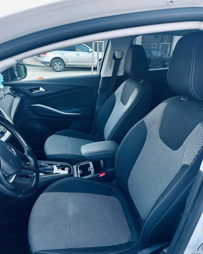 Opel Grandland X, снимка 12 - Автомобили и джипове - 52497441
