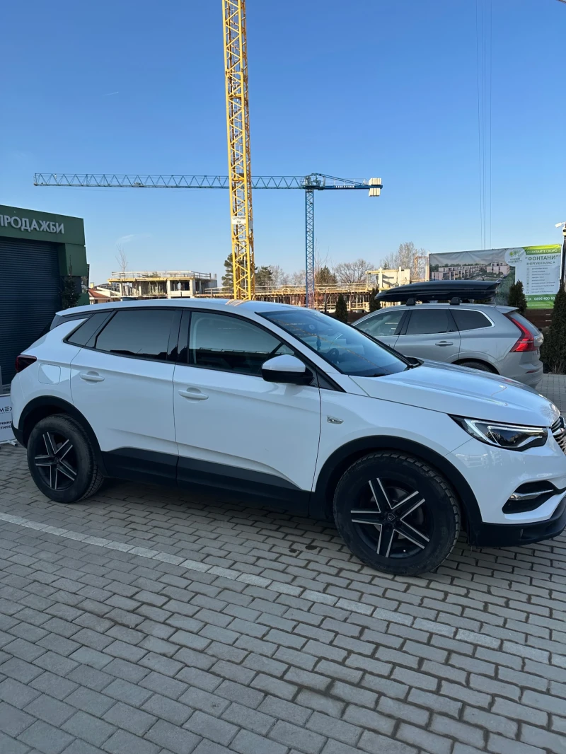 Opel Grandland X, снимка 2 - Автомобили и джипове - 52497441