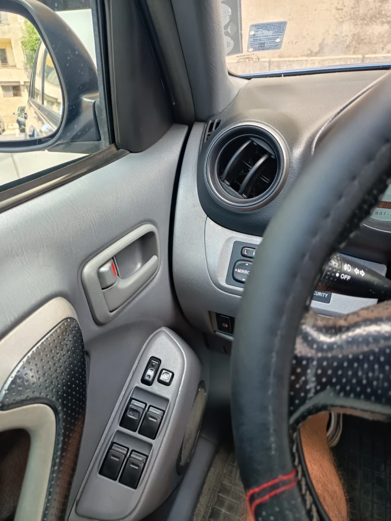 Toyota Rav4 2.0 116кс, снимка 5 - Автомобили и джипове - 52227644