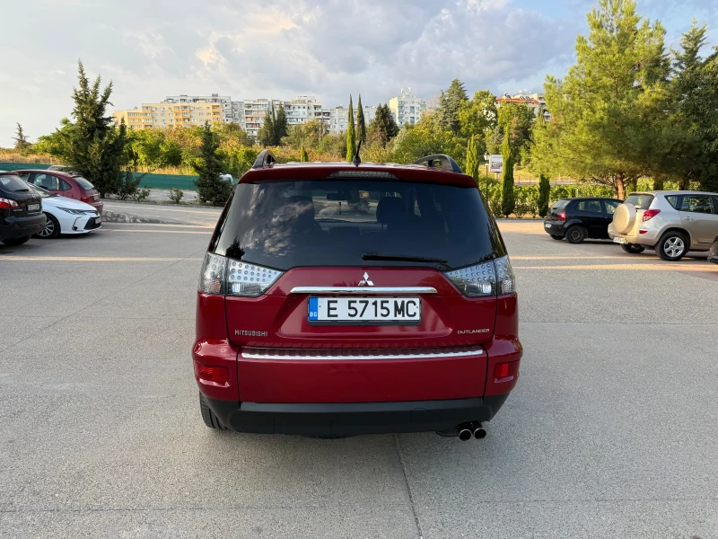Mitsubishi Outlander, снимка 3 - Автомобили и джипове - 51671527