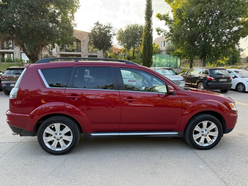 Mitsubishi Outlander, снимка 5 - Автомобили и джипове - 51671527