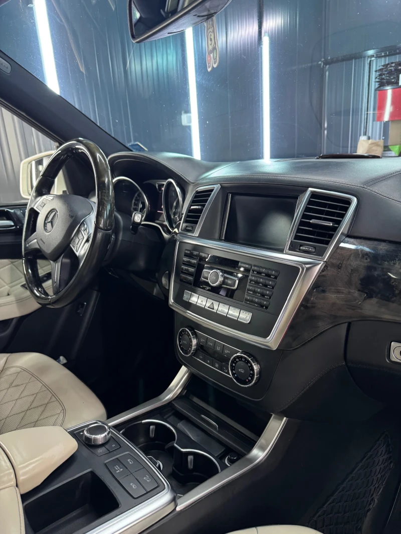 Mercedes-Benz ML 350 EDITION 1, снимка 14 - Автомобили и джипове - 51941183