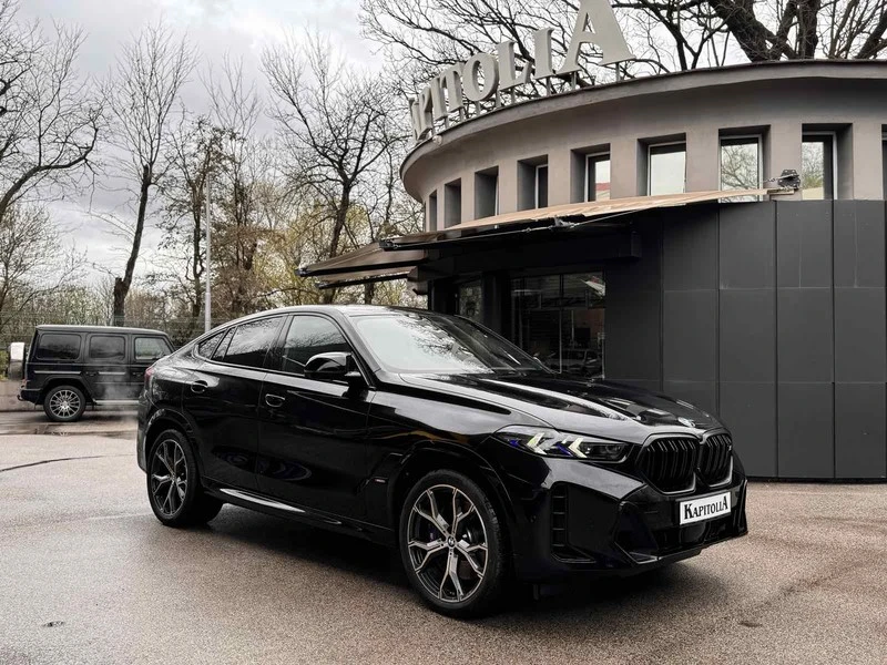 BMW X6 M60i Carbon