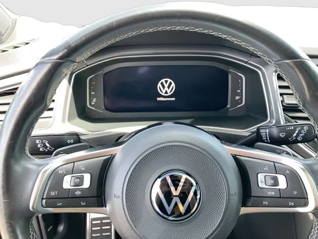 VW T-Roc 2.0TDI/R-DESIGN/150HP/DSG/PANO/LED/CAM/CARPL/599z, снимка 10 - Автомобили и джипове - 55276256