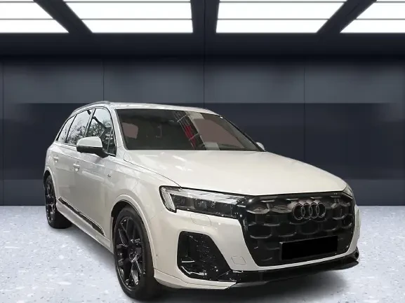 Audi Q7 50 TDI Quattro = S-line = 7 Seats Гаранция