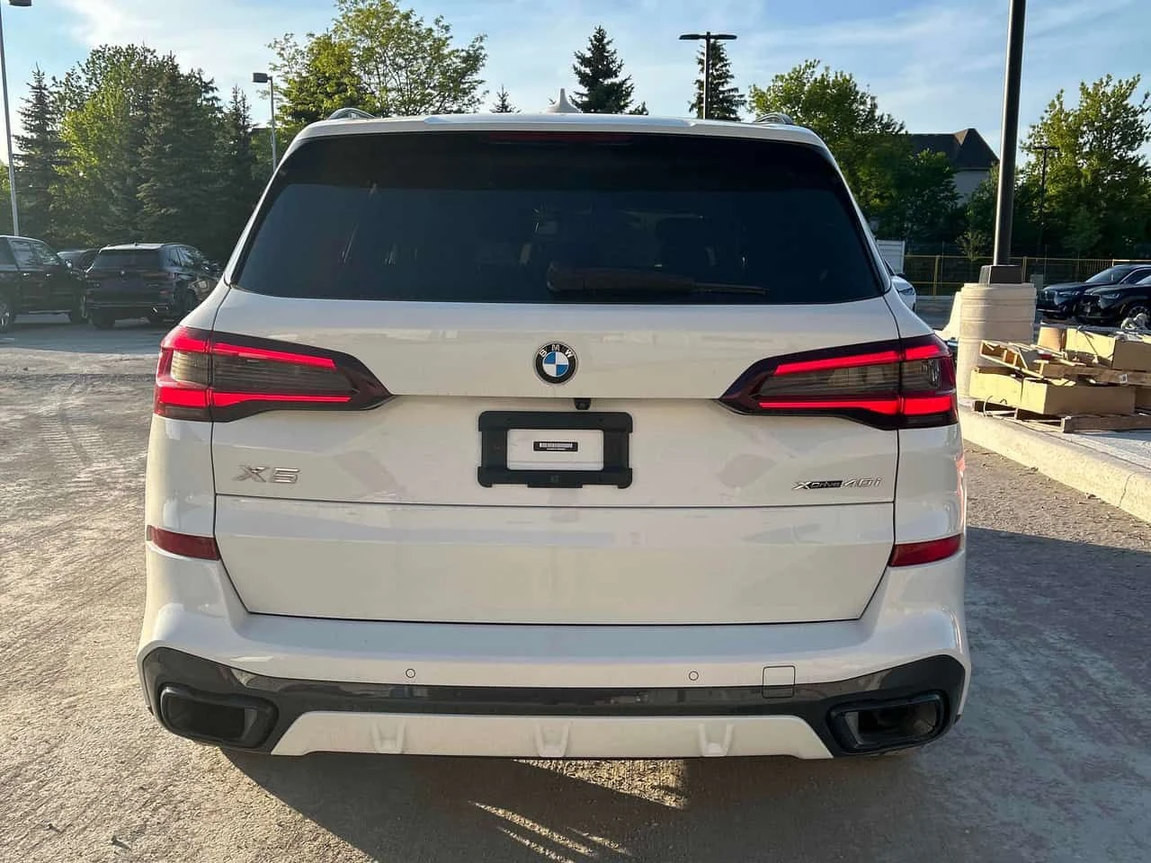BMW X5 * xDrive40i * ПОДГРЕВИ * 360 * PANO * CARFAX, снимка 4 - Автомобили и джипове - 54715689