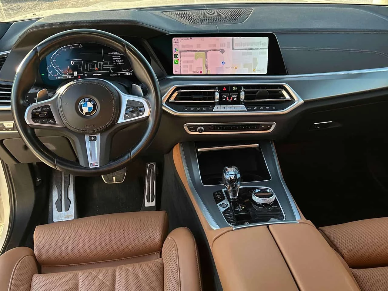 BMW X5 * xDrive40i * ПОДГРЕВИ * 360 * PANO * CARFAX, снимка 9 - Автомобили и джипове - 54715689