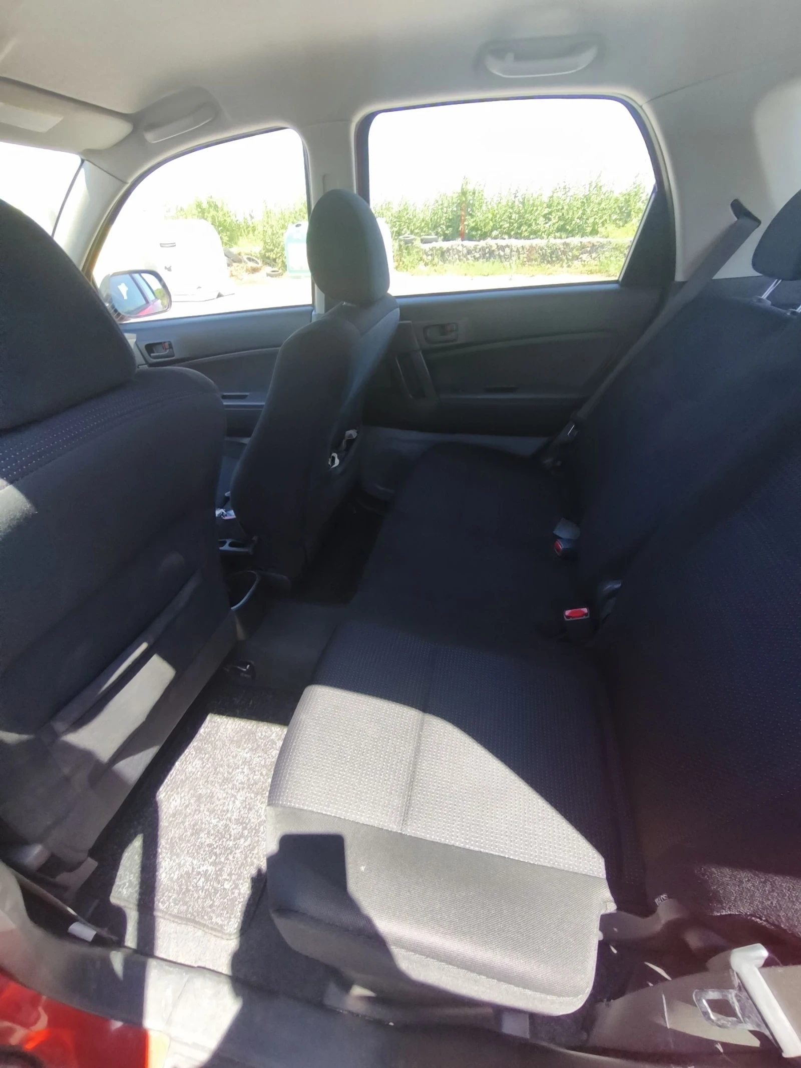 Daihatsu Terios 1.5, снимка 9 - Автомобили и джипове - 54719370
