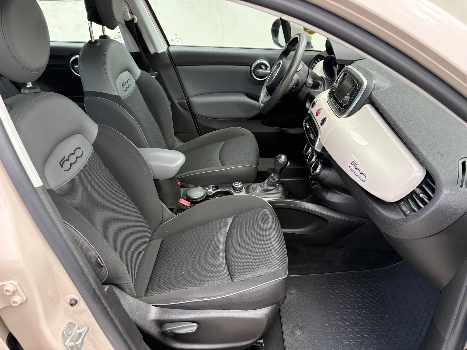 Fiat 500X 4x2 Automatic 140hp 109x km TOP, снимка 15 - Автомобили и джипове - 55182259