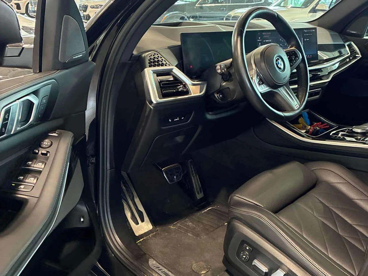 BMW X5 xDrive50e | CARFAX | АВТОКРЕДИТ БЕЗ ПЪРВОНАЧАЛНА , снимка 7 - Автомобили и джипове - 55601162