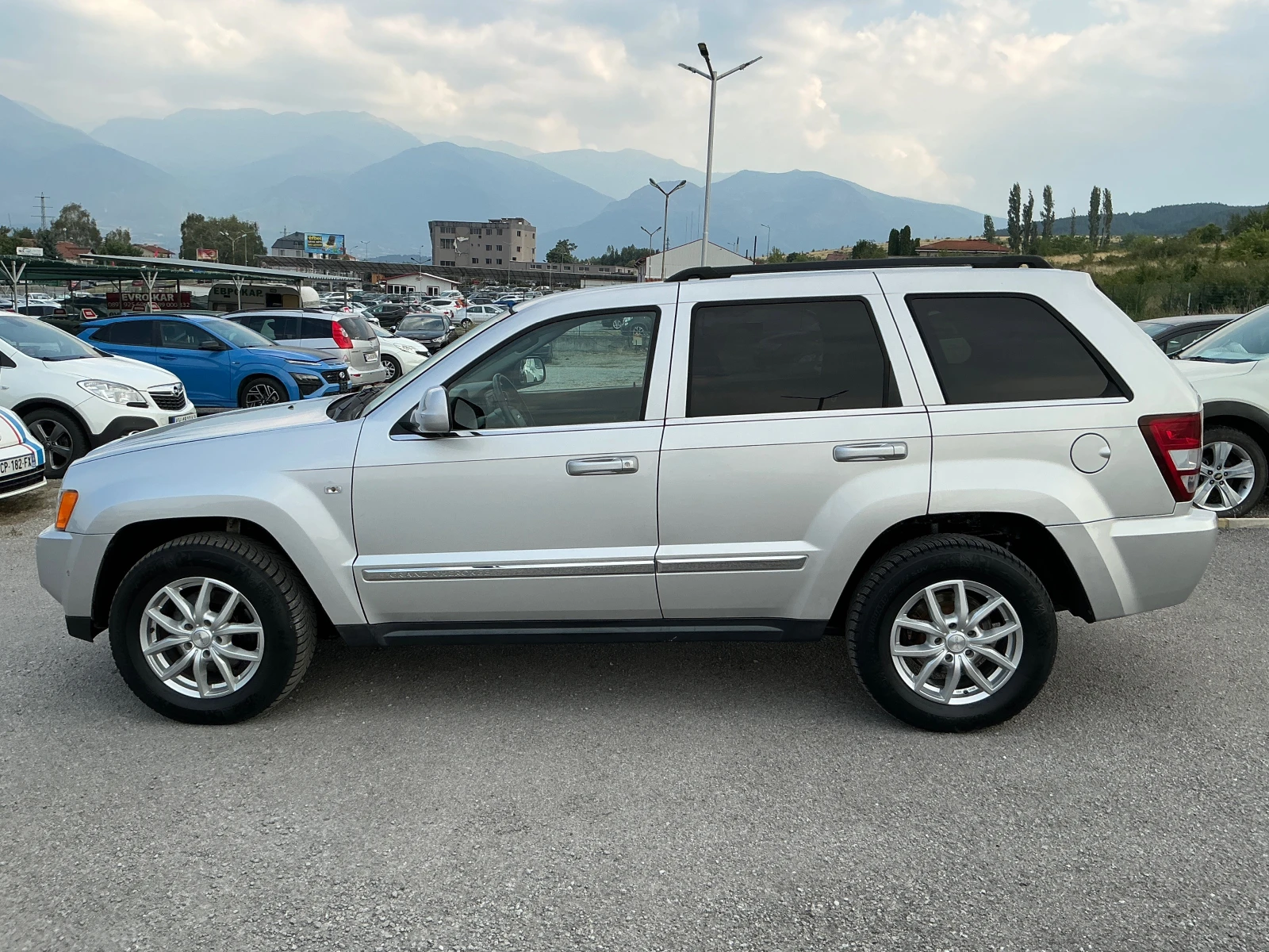Jeep Grand cherokee 3.0 CRDI LIMITED, снимка 5 - Автомобили и джипове - 55709371