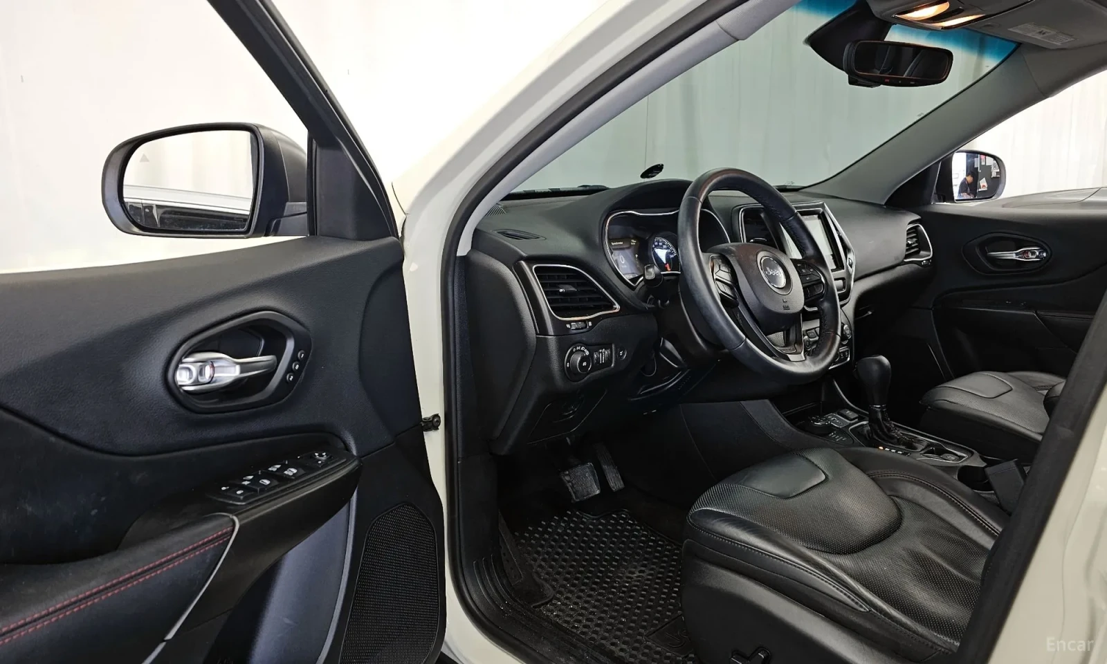 Jeep Cherokee АВАНСОВО ПЛАЩАНЕ\RAILHAWK 3.2 v6 274hp, снимка 10 - Автомобили и джипове - 56081766
