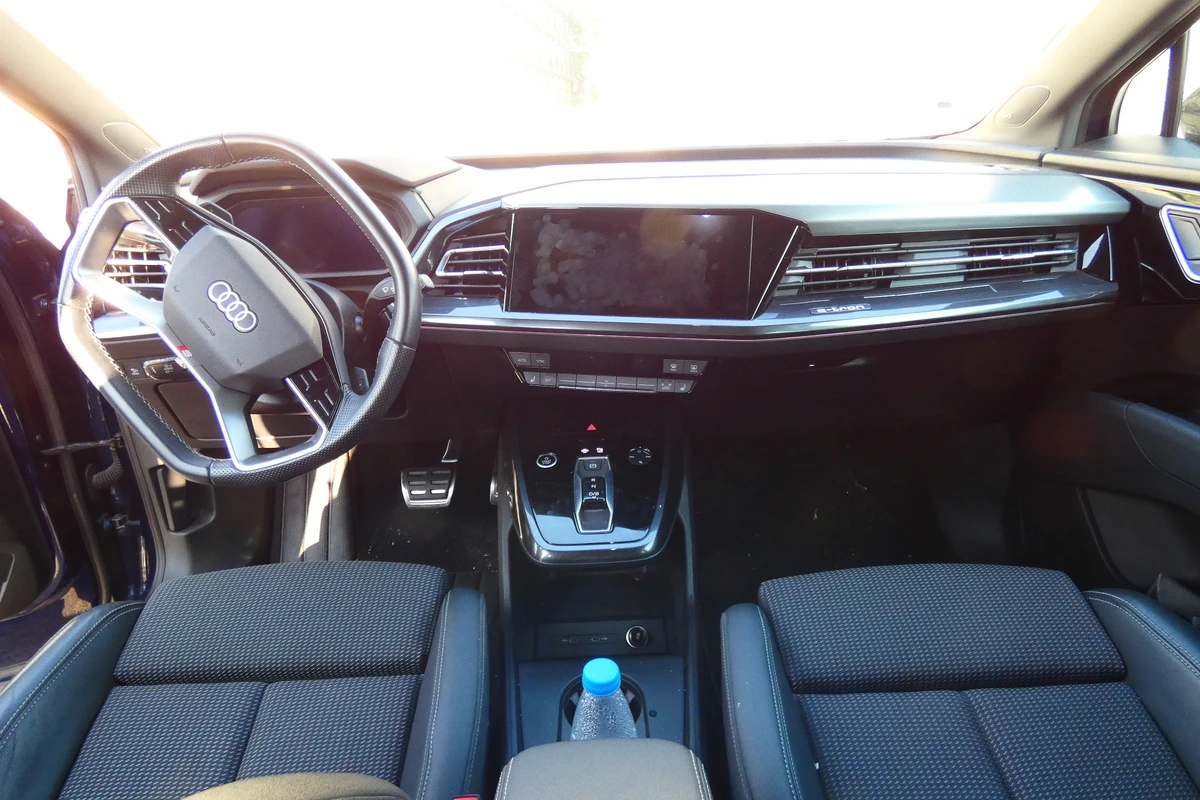 Audi Q4 Sportback, E-Tron, 40 S-Line, снимка 7 - Автомобили и джипове - 56123337