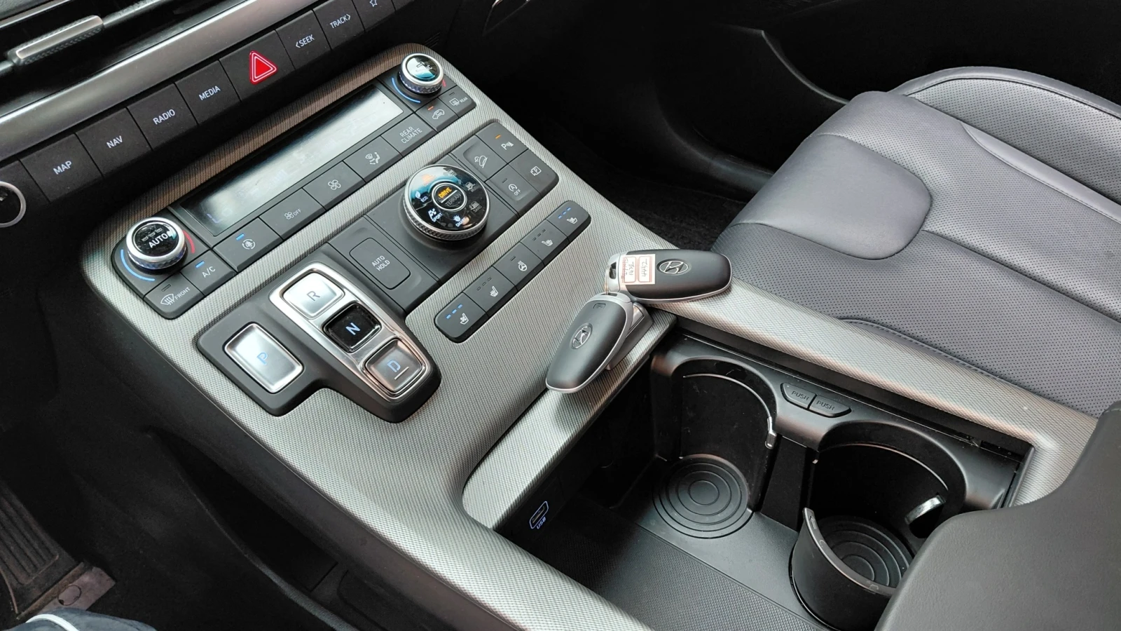 Hyundai Palisade 3.8 4WD, снимка 9 - Автомобили и джипове - 56127847