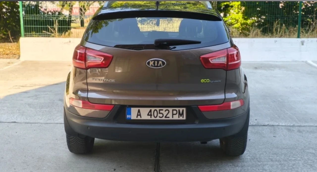 Kia Sportage, снимка 11 - Автомобили и джипове - 56318042