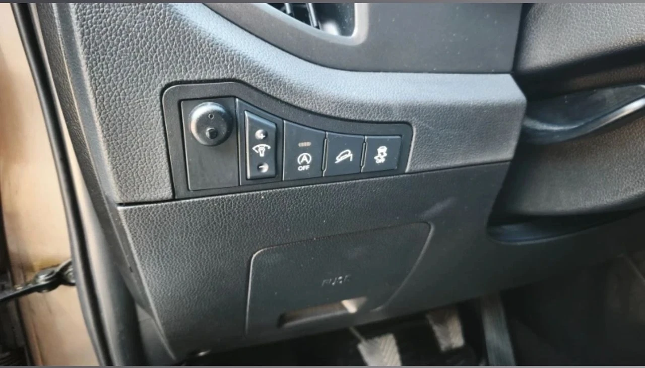 Kia Sportage, снимка 8 - Автомобили и джипове - 56318042