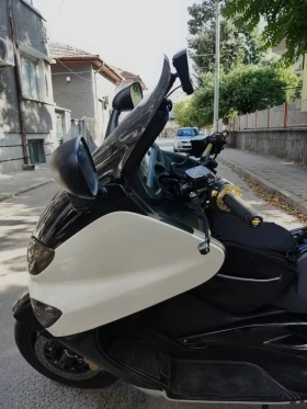 Yamaha T-max Гаражен | Обслужен | Многобройни екстри, снимка 4