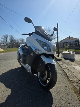 Yamaha T-max 