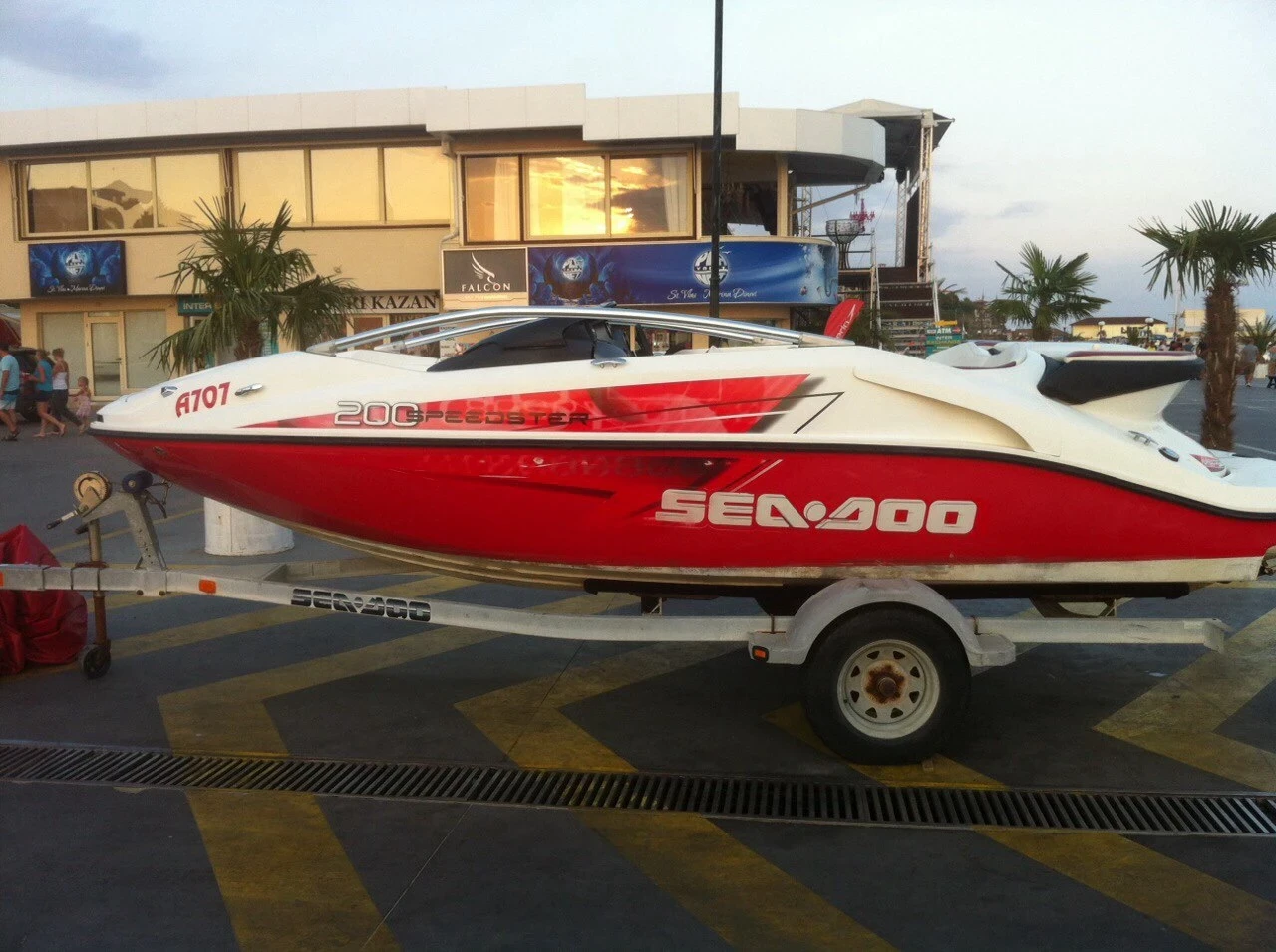 Лодка Bombardier Sea Doo Speedster - изображение 4
