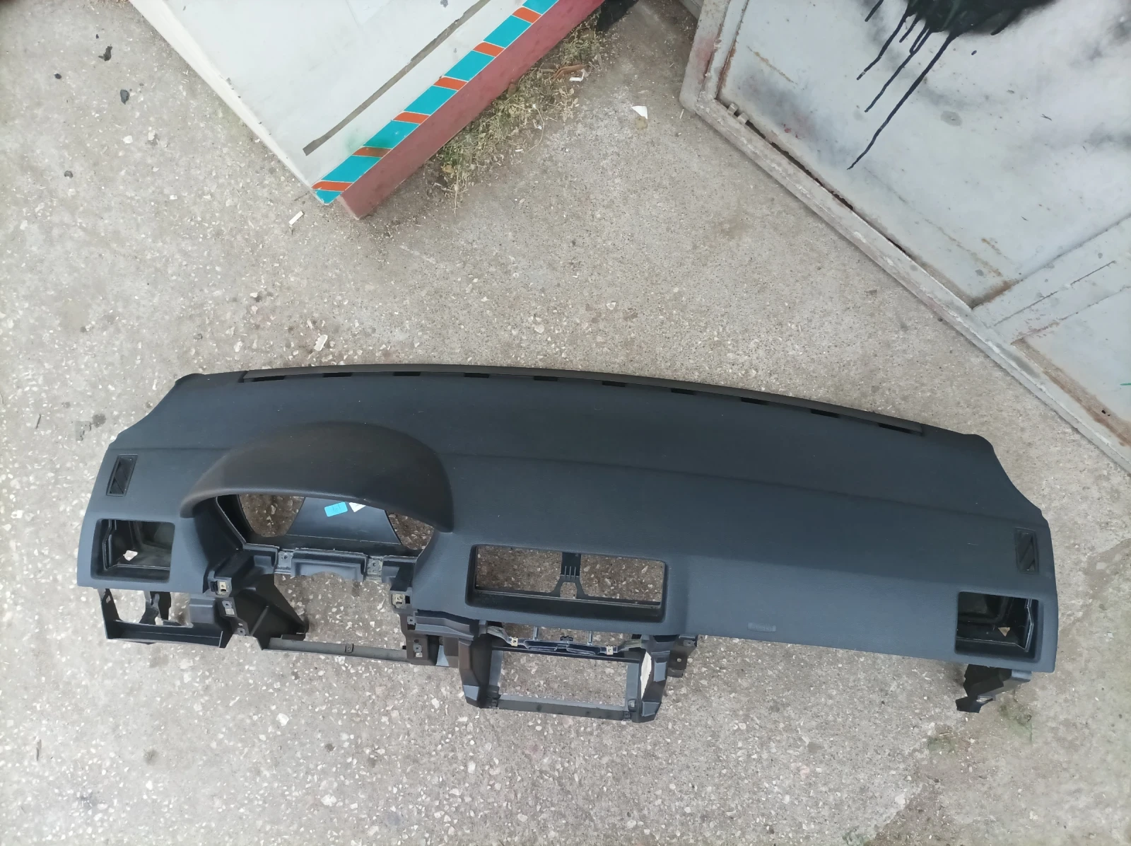     . 2000 . | Mobile.bg   5