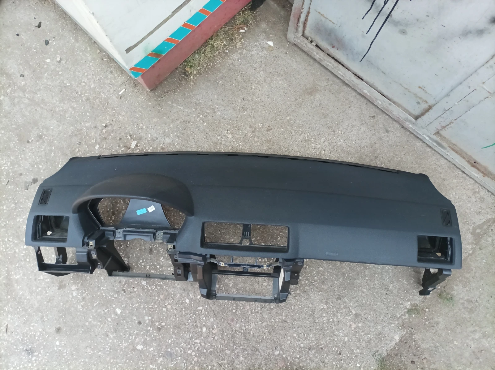     . 2000 . | Mobile.bg   1