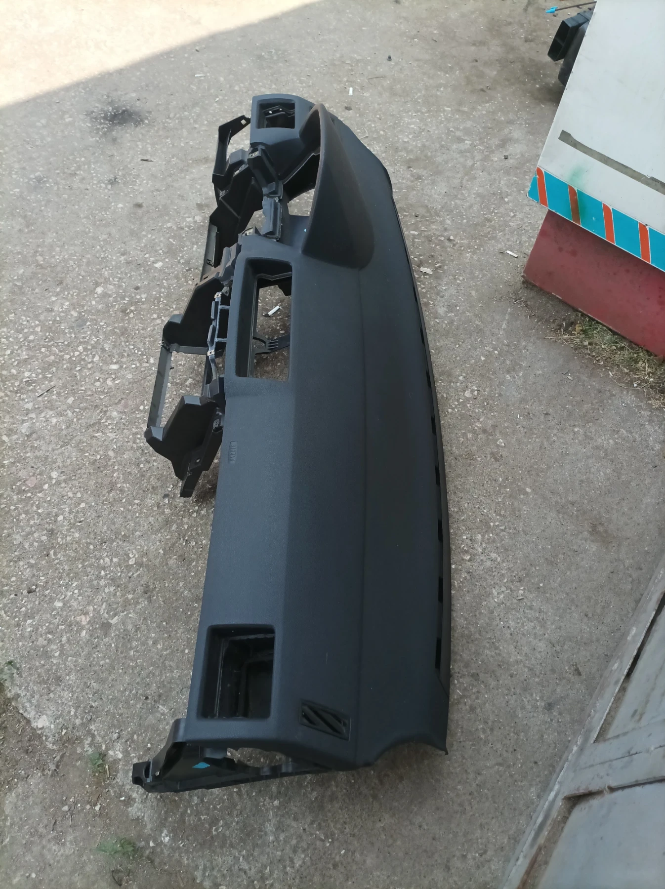     . 2000 . | Mobile.bg   10