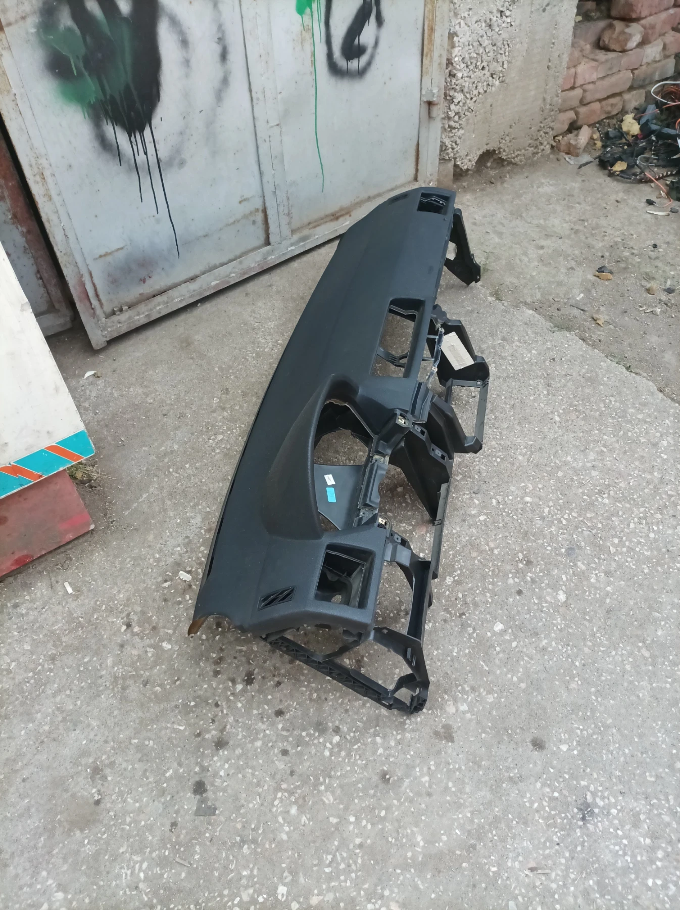     . 2000 . | Mobile.bg   9