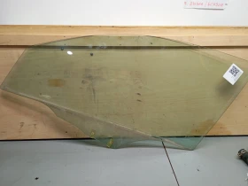 стъкло странично предно ляво Мазда 3 2.0 бензин