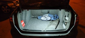 VW Jetta 2.5 SE - АГУ и допълнителни екстри, снимка 9