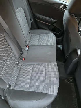 Kia Ceed 1.5 т - 9000 € / 17602.47 лв. - 79047013 6