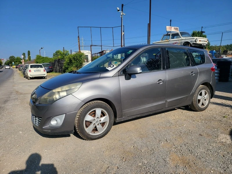 Renault Scenic 1.9cdti- 7 места, снимка 3 - Автомобили и джипове - 47061109