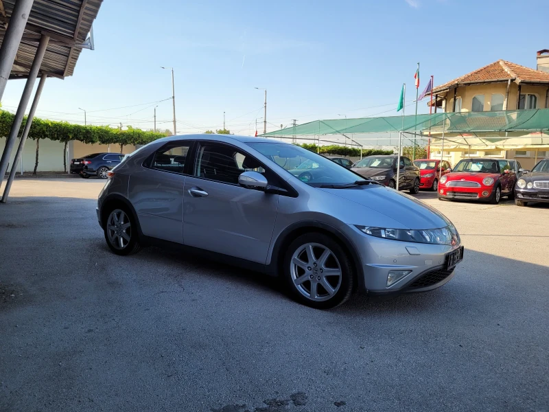 Honda Civic 1, 8- vtec Sport -Navi, снимка 2 - Автомобили и джипове - 46651657