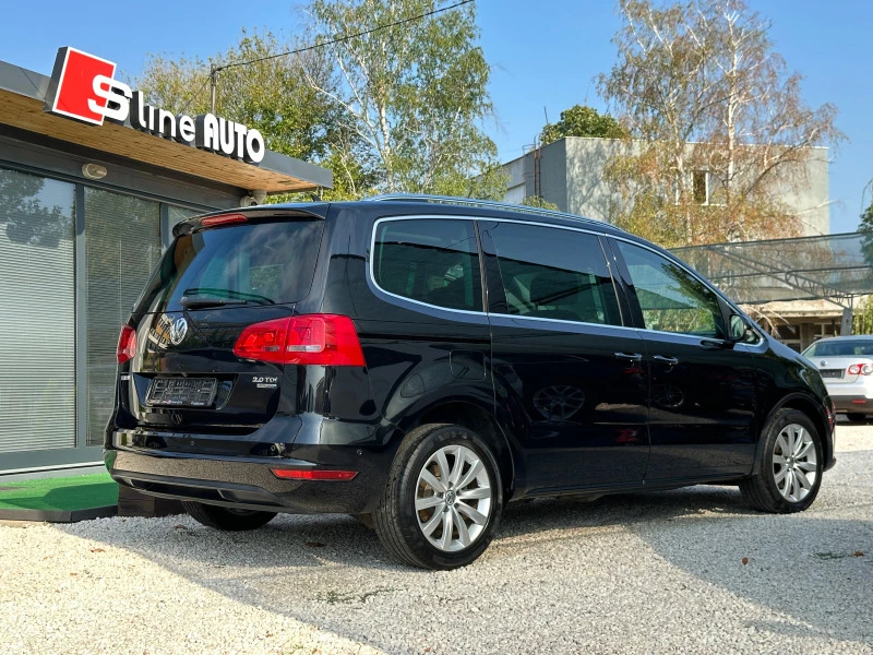 VW Sharan Highline* 4motion* Bi-Xenon* Камера* Панорама* , снимка 5 - Автомобили и джипове - 46660307