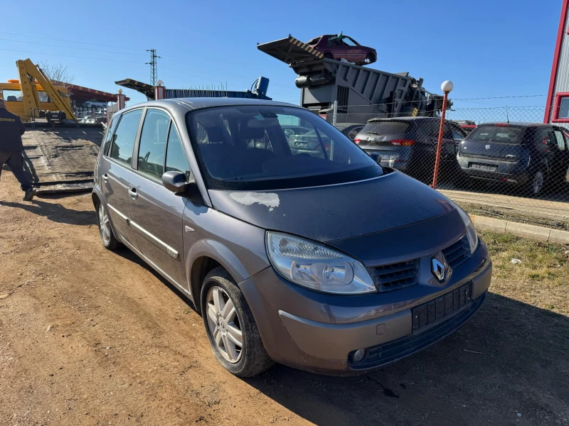 Renault Scenic 1.9, снимка 4 - Автомобили и джипове - 48858027