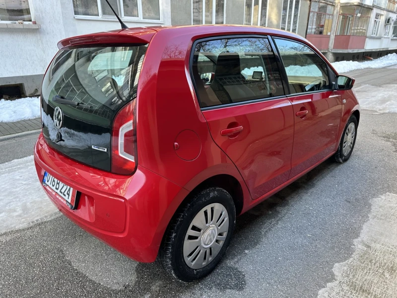 VW Up EURO6 NAVI, снимка 4 - Автомобили и джипове - 49236355