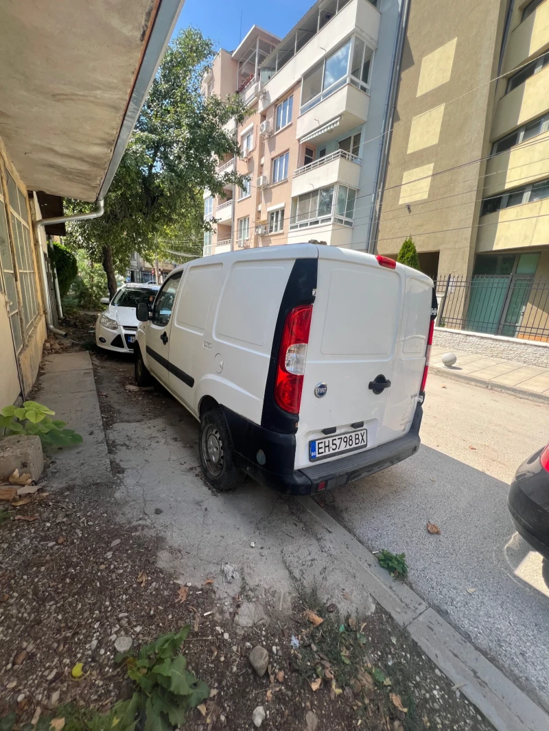 Fiat Doblo 1.6бензин/метан изолиран фургон, снимка 3 - Автомобили и джипове - 51464161