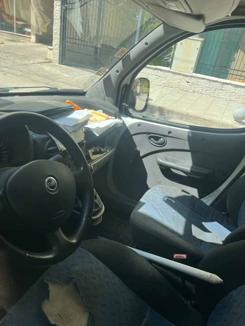 Fiat Doblo 1.6бензин/метан изолиран фургон, снимка 4 - Автомобили и джипове - 51464161