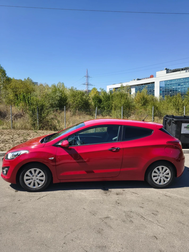 Hyundai I30 1.4i, снимка 3 - Автомобили и джипове - 51539694