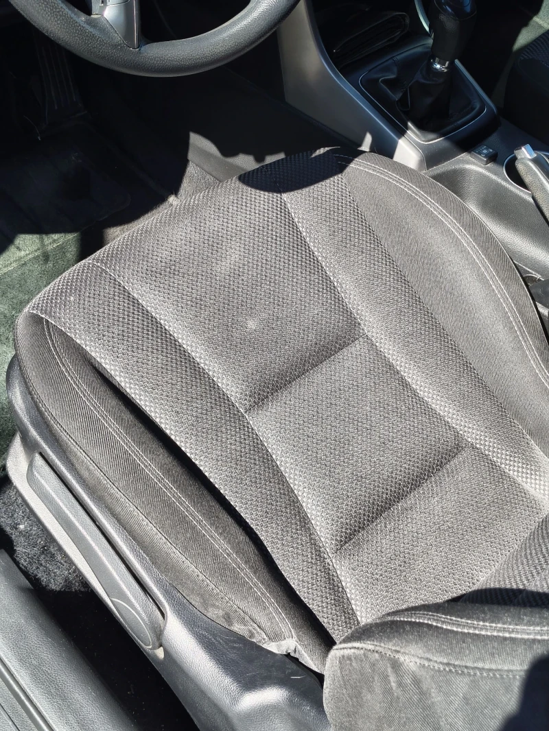 Hyundai I30 1.4i, снимка 10 - Автомобили и джипове - 51539694