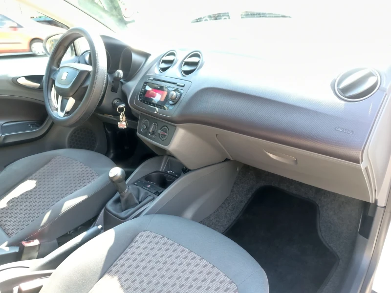 Seat Ibiza, снимка 9 - Автомобили и джипове - 52471678