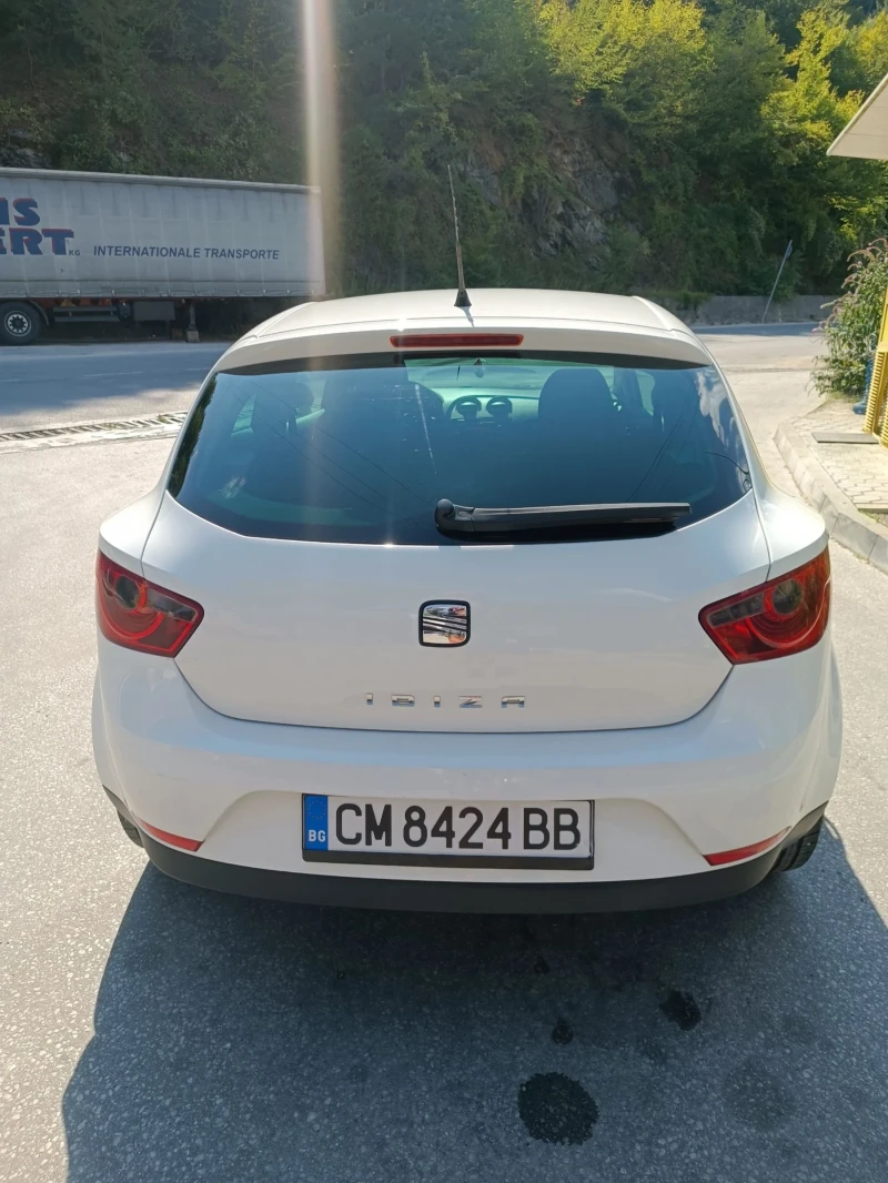 Seat Ibiza, снимка 3 - Автомобили и джипове - 52471678