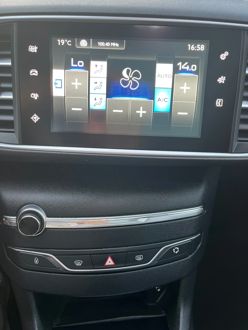 Peugeot 308 1.6HDI 120, снимка 9 - Автомобили и джипове - 51839829