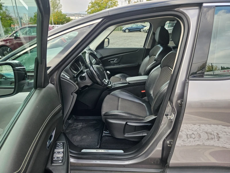 Renault Scenic 1.5TDCI, снимка 7 - Автомобили и джипове - 51939551