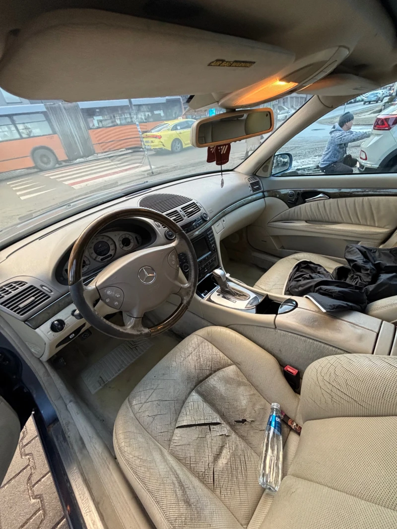 Mercedes-Benz E 500, снимка 7 - Автомобили и джипове - 52946911