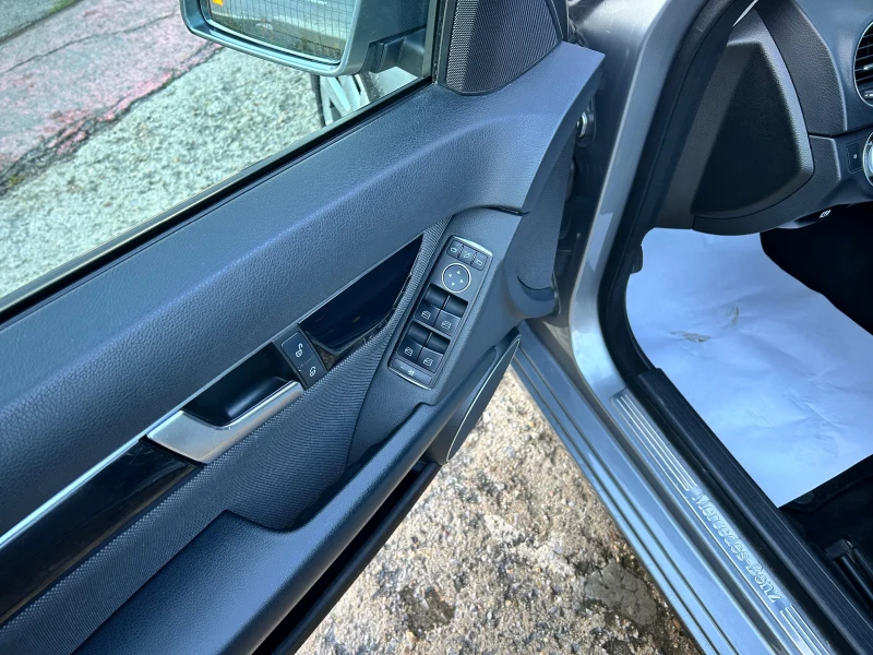 Mercedes-Benz C 200 CDI ELEGANCE, снимка 13 - Автомобили и джипове - 52420117