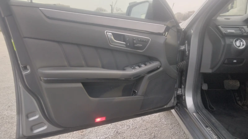 Mercedes-Benz E 350 Mercedes-Benz E-Klasse E 350 CDI 4Matic Avantgarde, снимка 5 - Автомобили и джипове - 52642192