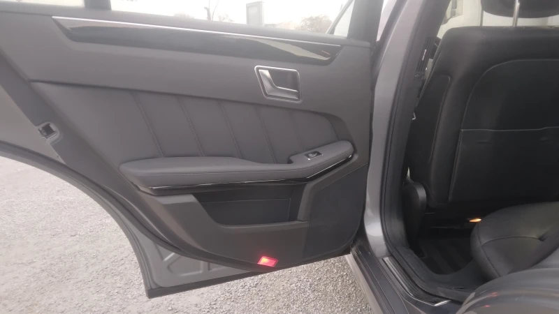 Mercedes-Benz E 350 Mercedes-Benz E-Klasse E 350 CDI 4Matic Avantgarde, снимка 6 - Автомобили и джипове - 52642192